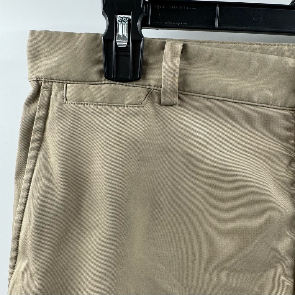 Nike Men’s Khaki Dri-FIT Golf Shorts – Size 32/M, Zipper Fly - Picture 3 of 10